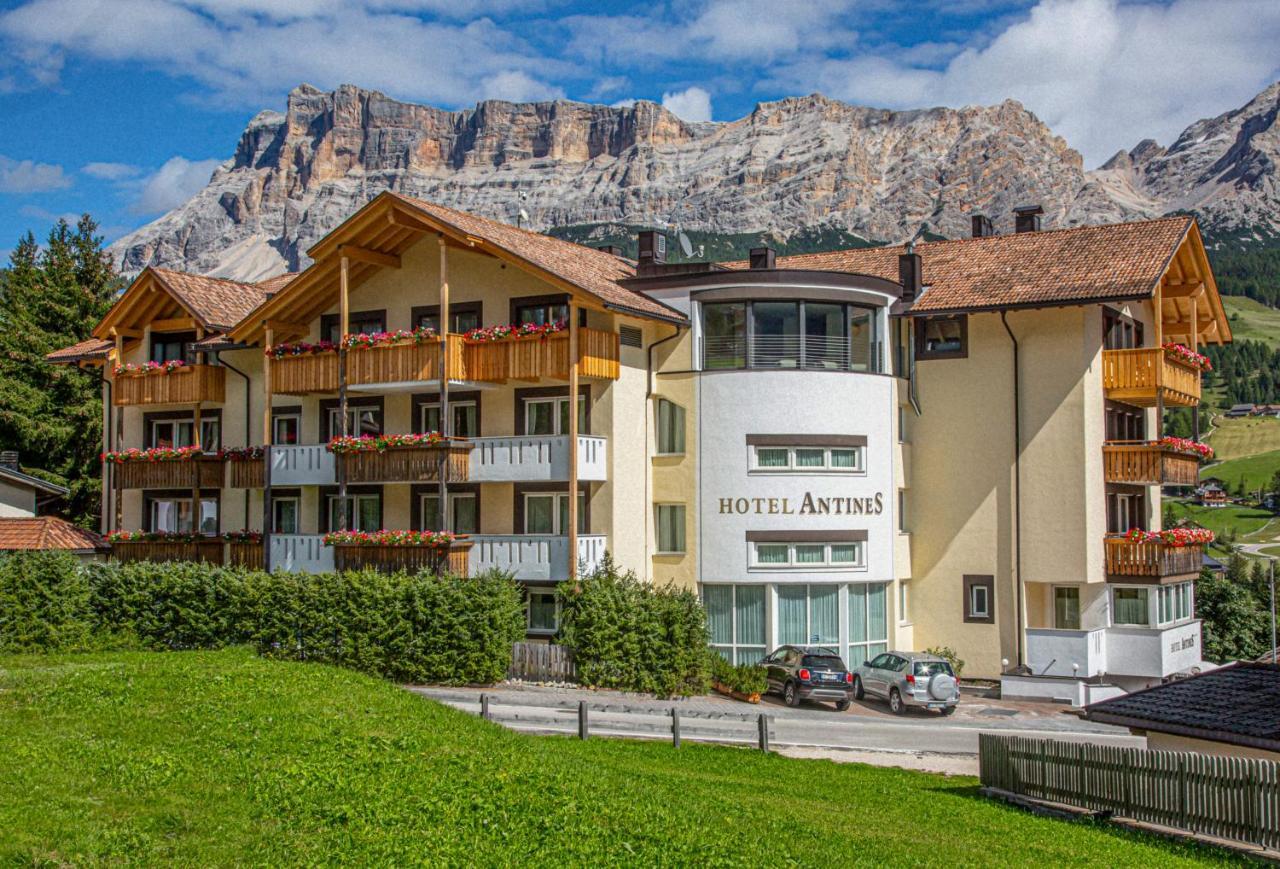 Hotel Antines لا فيلا المظهر الخارجي الصورة